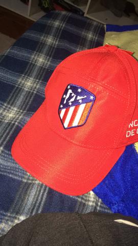 Boné atletico de madrid original (importado)