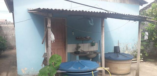 Vendo terreno com duas casas - Foto 4
