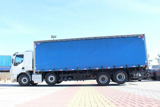 Caminhão Volvo 270 Bi-Truck 8x2 - Foto 6