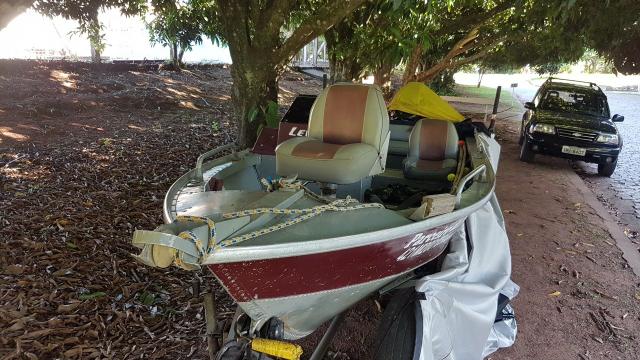 Barco Lancha 5Mts motor Yamaha 40HP com comando original - Foto 5