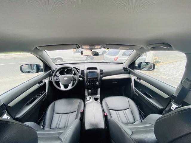 Sorento 2.4 4x2 5 Lugares 2011 - Foto 10