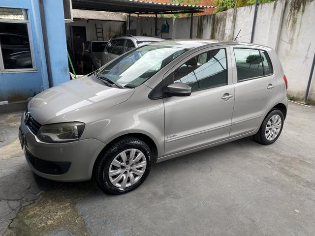 Volkswagen Fox 2012 1.6 completo de tudo - Foto 3