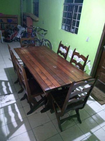 Mesa com 6 cadeiras madeira maciça de Imbuia