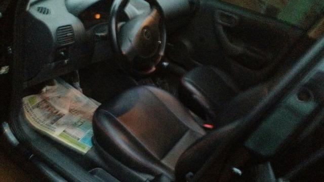 Vendo Corsa Montana 2010 zap * * - Foto 4