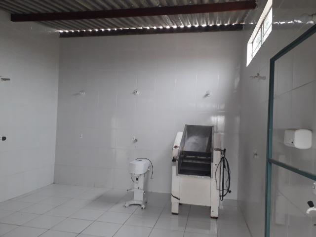 Fabrica de Massa de Pizza e Pão de Alho Com Casa