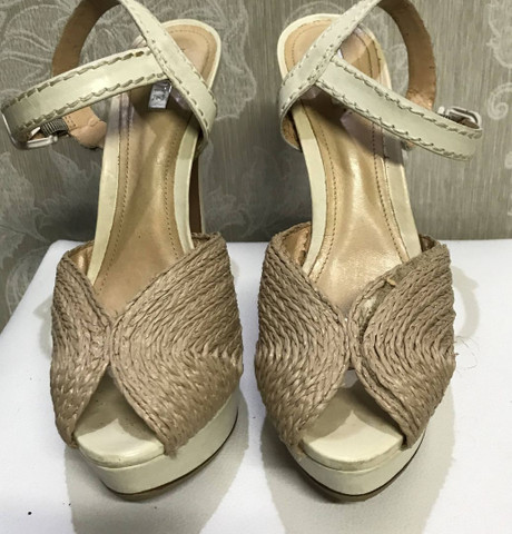 sandalia schutz palha