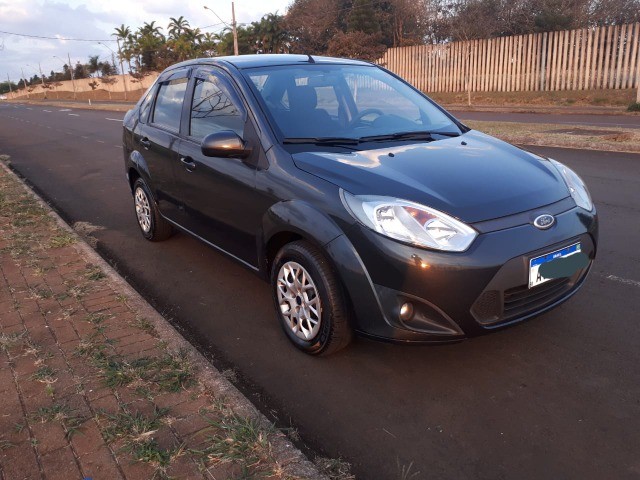 FIESTA SEDAN 1.6 CLASS COMPLETO