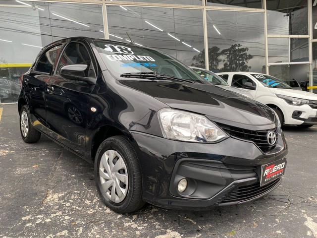 TOYOTA ETIOS 2018 X HATCH COMPLETO 1.3 FLEX REVISADO 66.000 KM NOVO