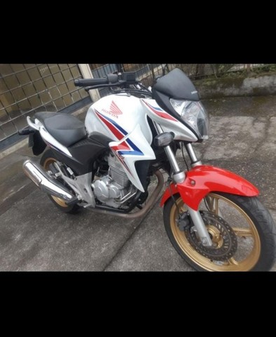 HONDA CB 300/2015 R$ 1.000.00 DE ENTRADA