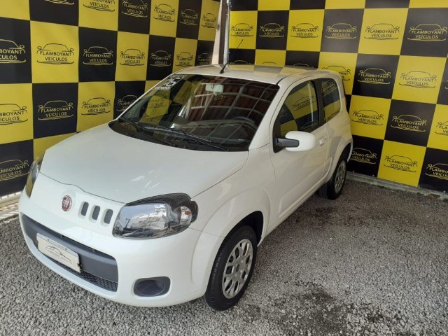 FIAT / UNO VIVACE 1.0 COM APENAS KM 11500