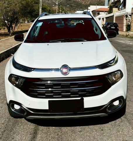 VENDO FIAT TORO VOLCANO DIESEL 4X4 AUTOMÁTICA