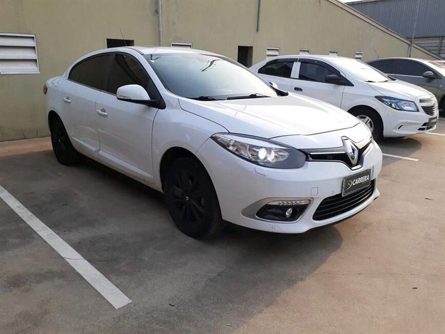 RENAULT FLUENCE 2.0 PRIVILÉGE 16V FLEX 4P AUTOMÁTICO