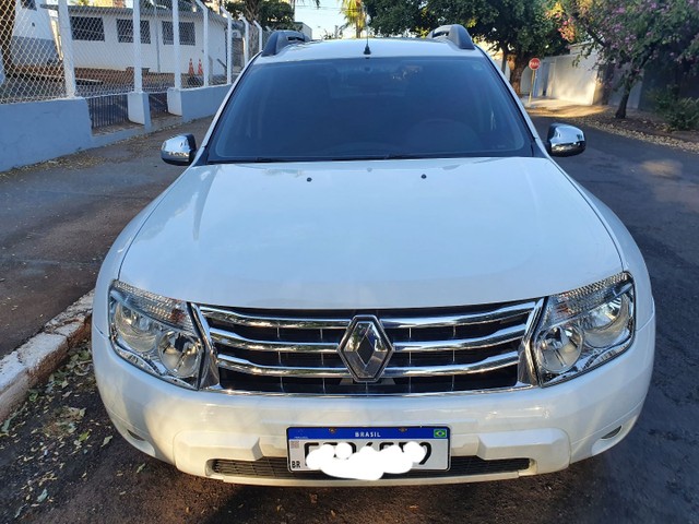 VENDE-SE RENAULT DUSTER 2015