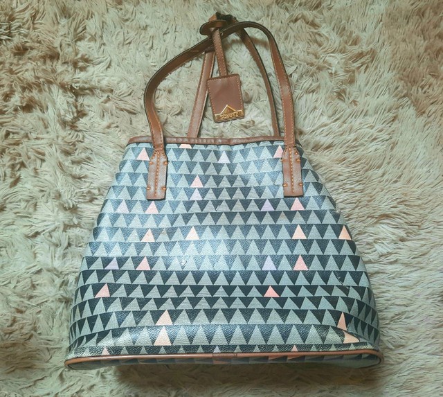 street level anchorage diamond printed tote