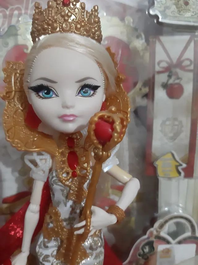 Ever After High Apple White Royally Ever After - Hobbies e coleções -  Parque Gerassi, Santo André 1240467929