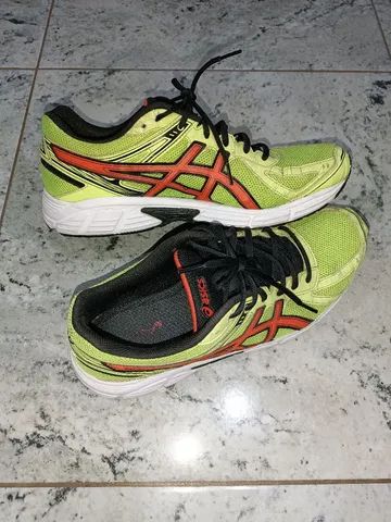 Tenis asics 2024 usados