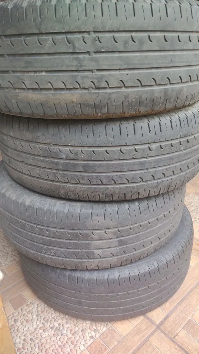 PNEUS GOODYEAR 215/60/17