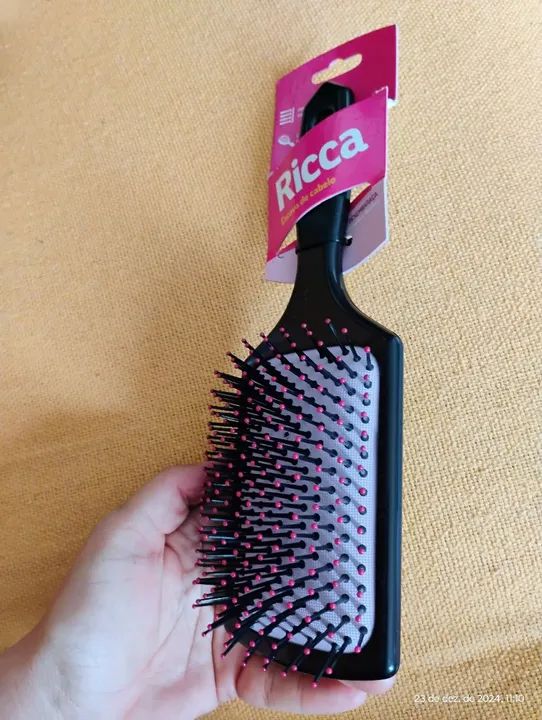Escova de cabelo Ricca - Desembaraça e deixa o cabelo brilhante - Foto 3