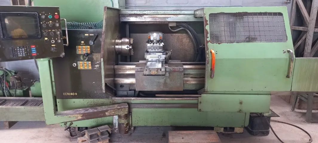 Torno CNC Romi ECN 40