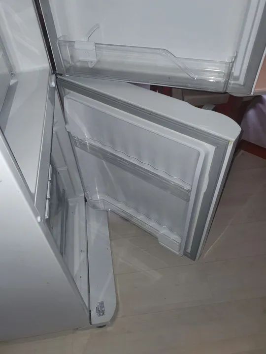 Geladeira Frost Free Inox 454L Electrolux (DB53X) - 127V - Foto 5