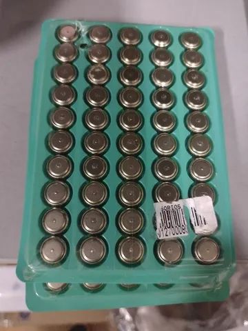 Cartela com 50 baterias - Foto 2