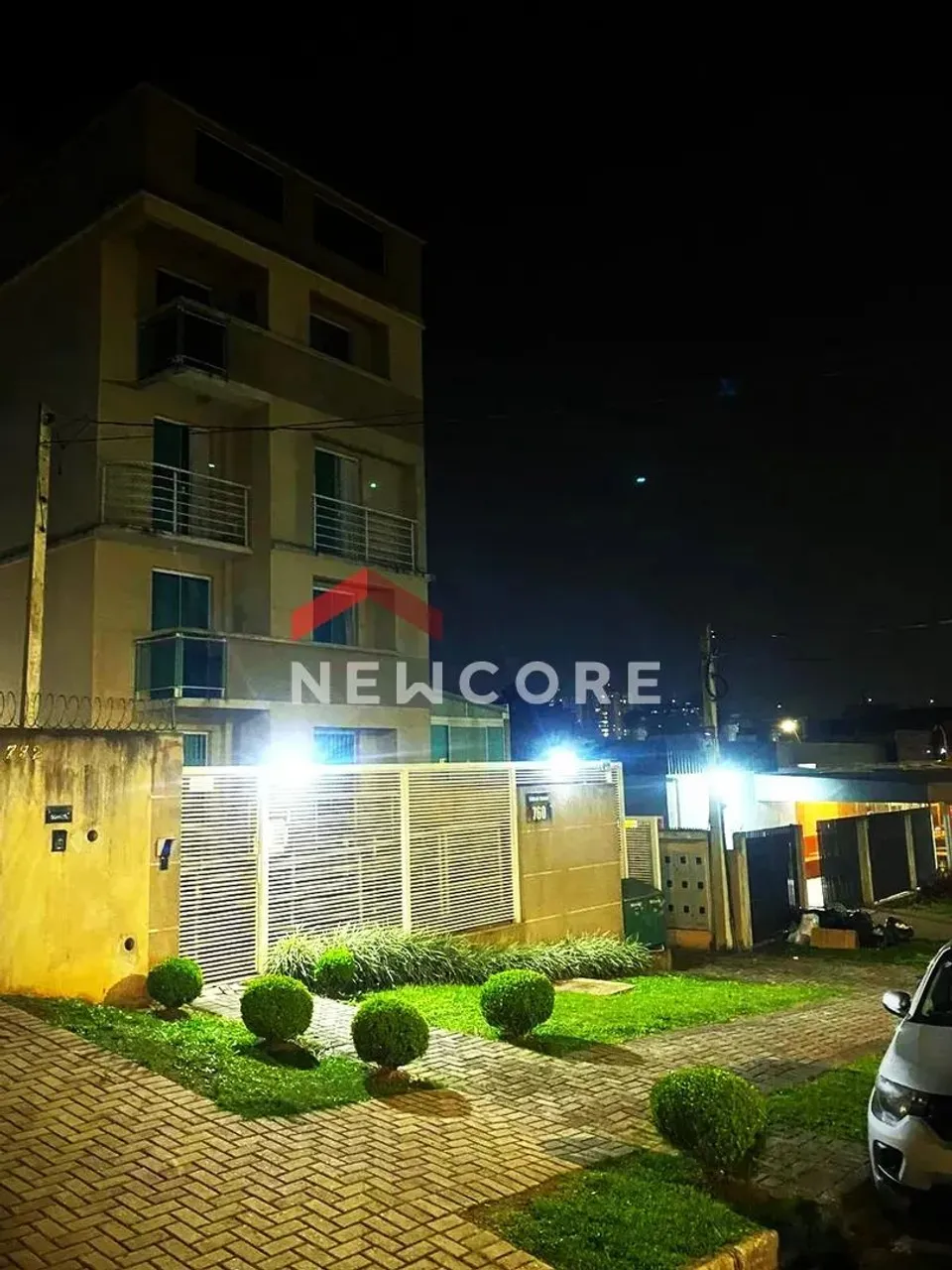 Cobertura em Rua Deputado Atílio de Almeida Barbosa - Boa Vista - Curitiba/PR