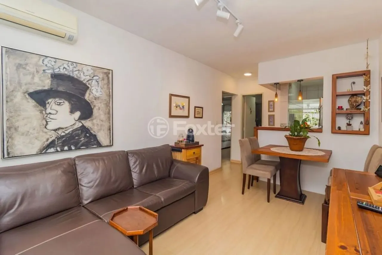 Apartamento à venda no Jardim Itu com 1 dormitório e 53 m² de área útil.