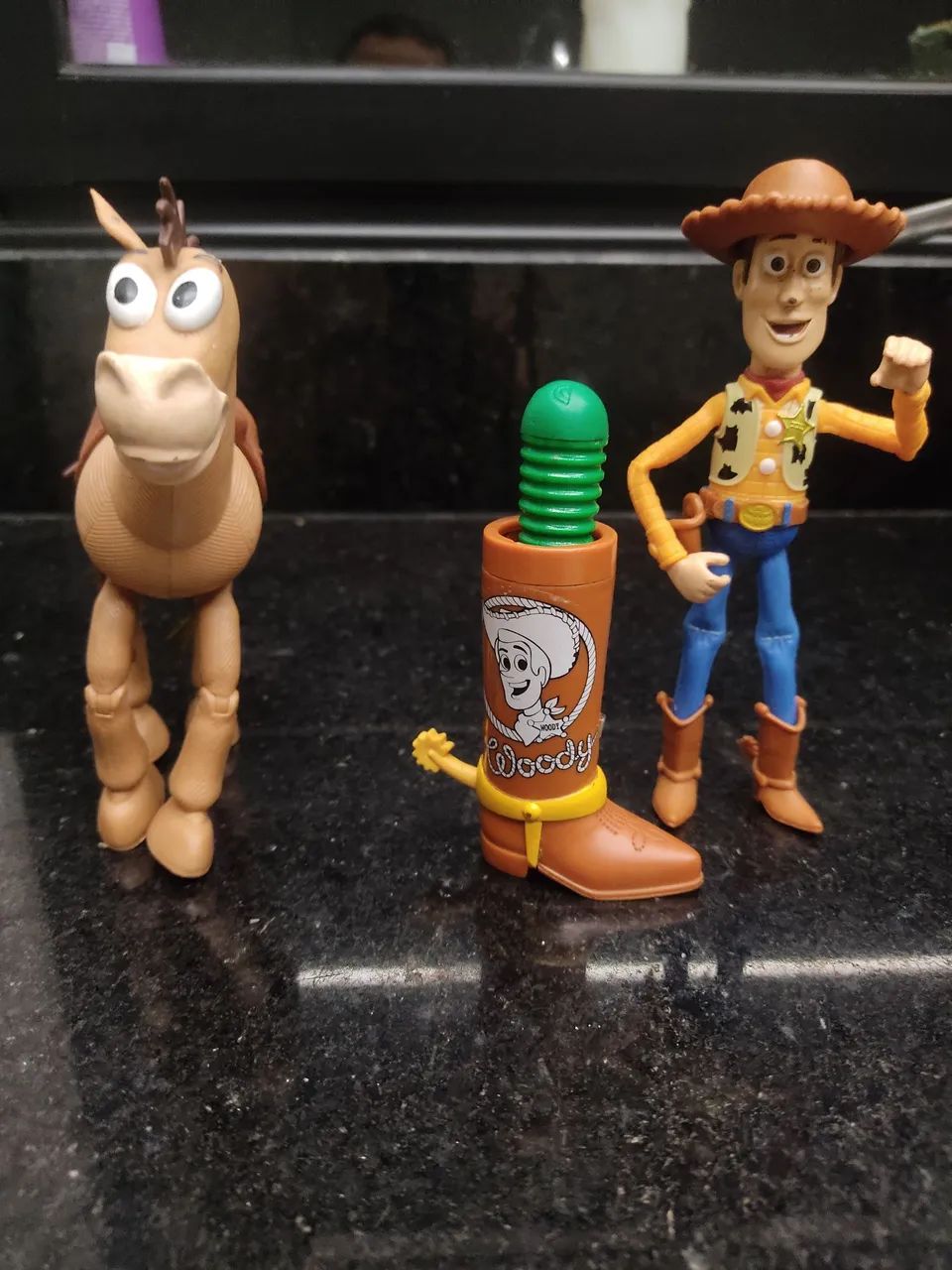 Woody e cavalo Bala no Alvo, do Toy Story - Foto 3