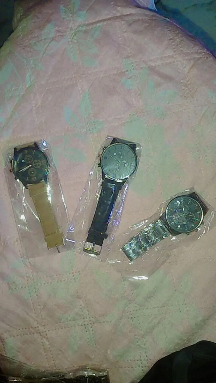 Kit com 3 Relógios Masculinos Elegantes