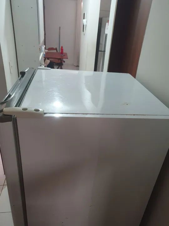 Geladeira esmaltec  - Foto 4