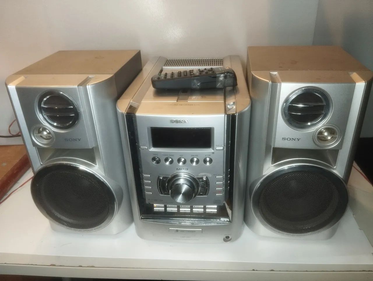 Som Sony CMT HP7 com Bluetooth 