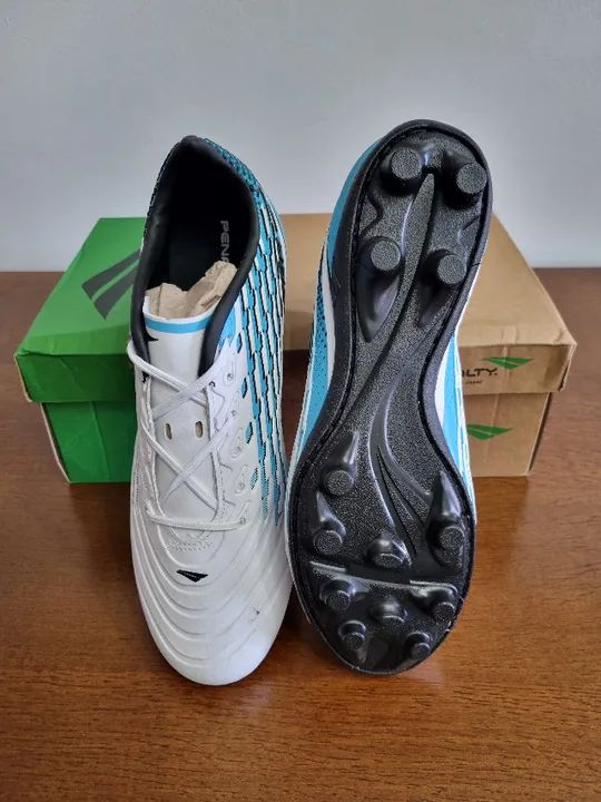 Chuteira Campo Penalty Garra Y-2.0 - Sola costurada - Branca/Azul - Número 37 - Nova - Foto 2