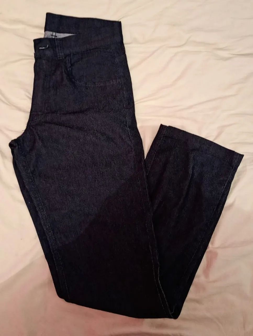 Vendo uma calça jeans masculina de stress Tam:38 Roupas