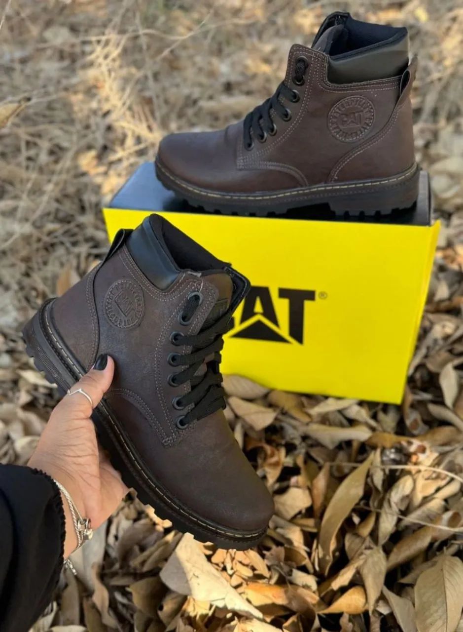Bota Caterpillar Marrom - Conforto e Estilo