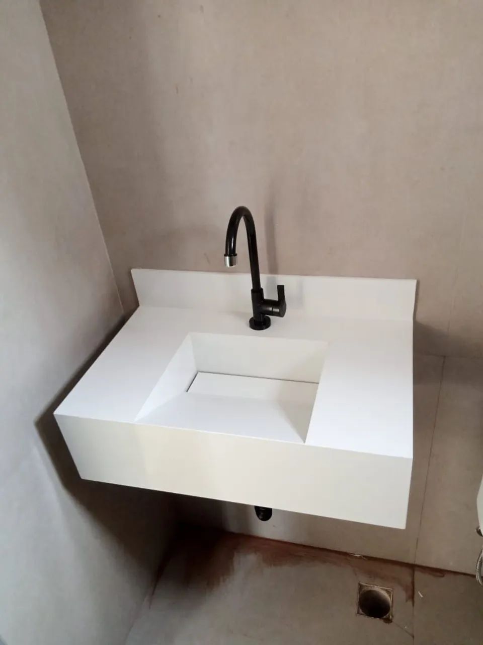 Nicho esculpido em porcelanato  - Foto 3