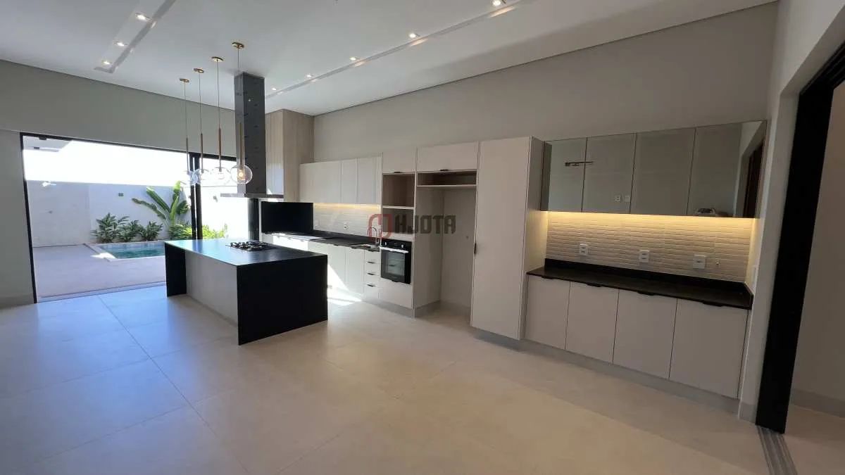 Casa de condomínio com 3 quartos, 233m², à venda, Condomínio Vilage La Montagne em São Jos