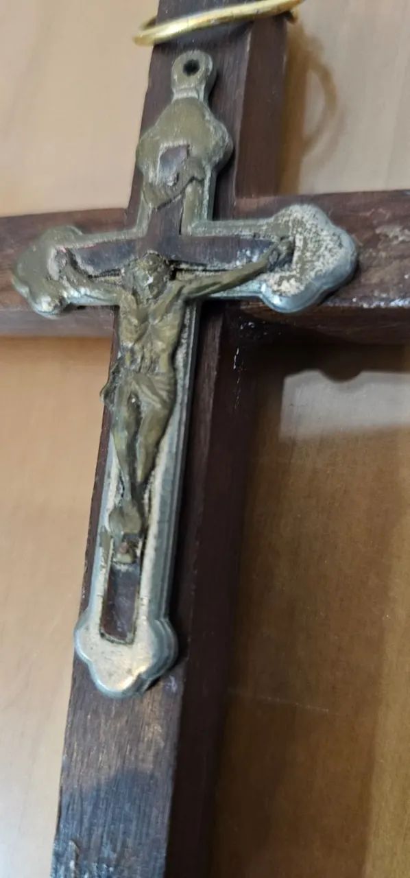 Crucifixo de madeira antiguidade - Foto 2
