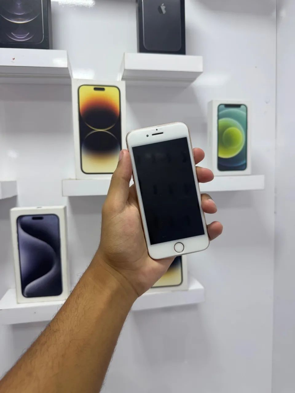 IPHONE 8 64 GB  - Foto 2