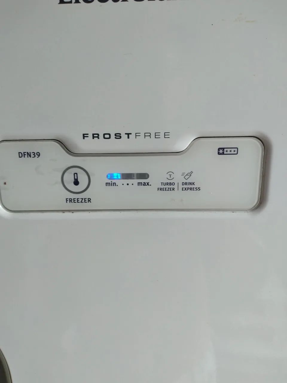 Geladeira Electrolux frost free NOVINHA - Foto 2