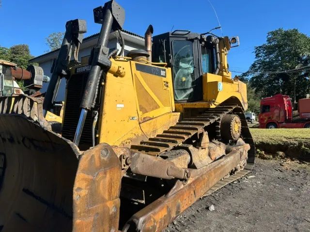 Trator de esteira D8T Caterpillar
