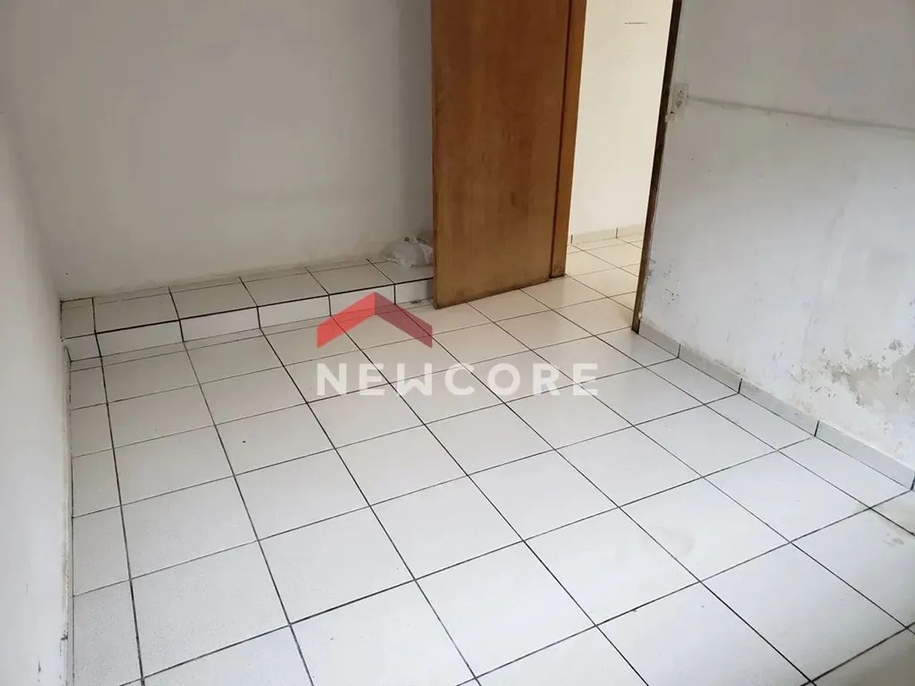 Casa em Rua Capitão-do-mato - Conjunto Habitacional Violim - Londrina/PR - Foto 4