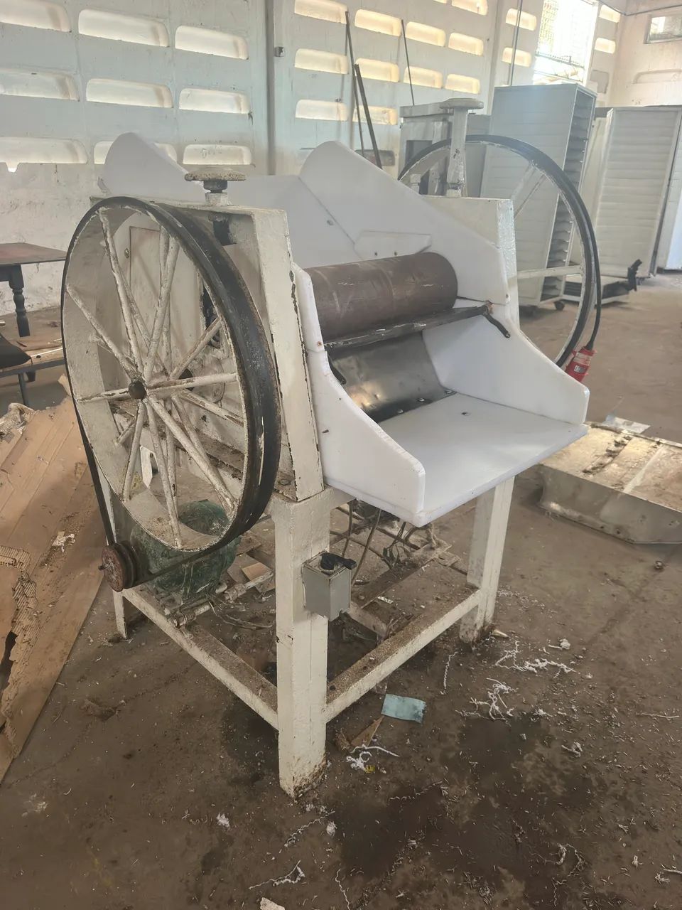 Cilindro de padaria trifásico potente que faz bolacha em ótimo estado totalmente revisado  - Foto 2