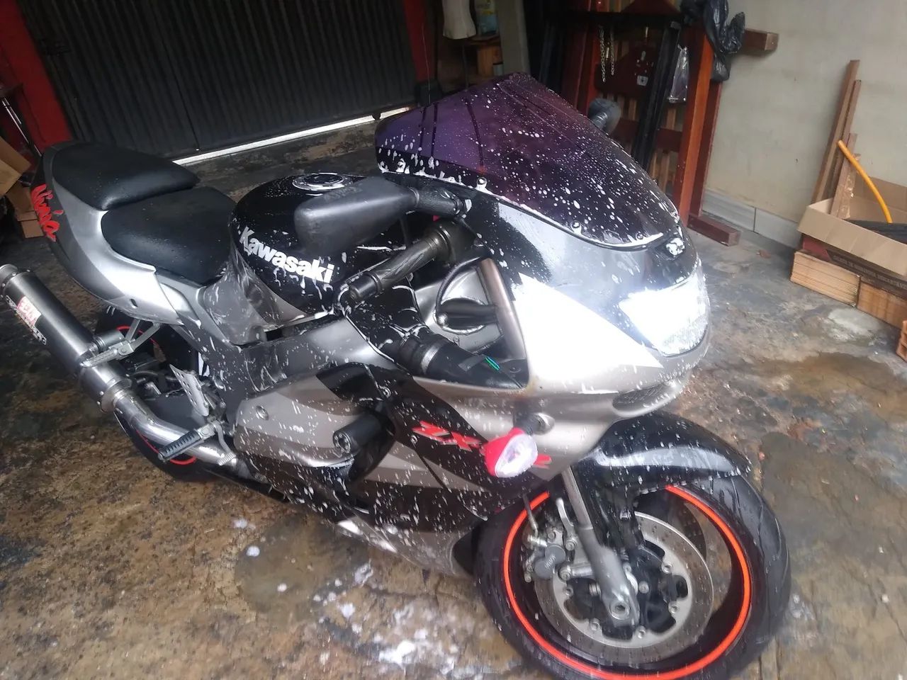 Kawasaki Zx-9r 900cc 1996 - 1456055023 | OLX