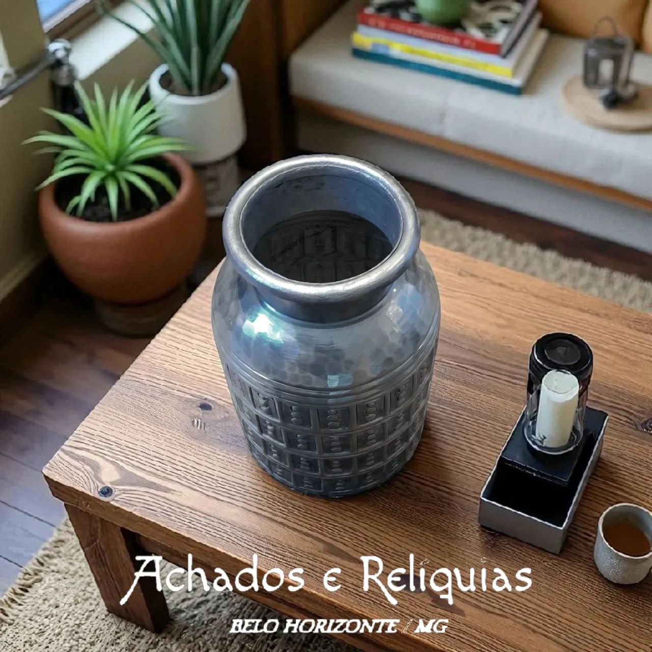 Jarros Decorativos Indianos em Metal Cinzelado - Arte Ancestral em Cada Detalhe GRANDE - Foto 6