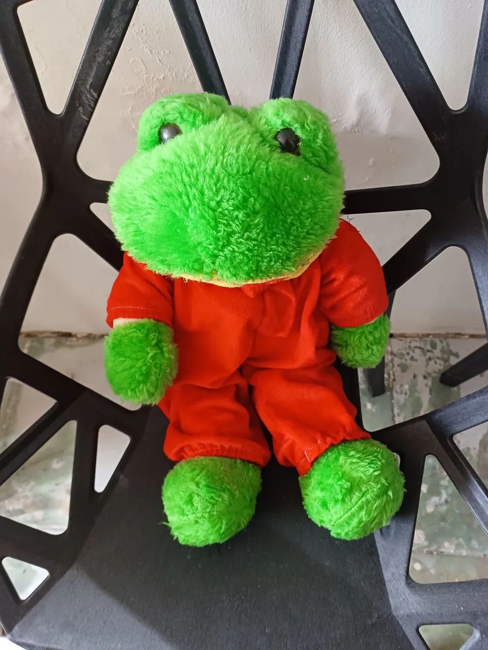 Sapo de Pelúcia Vermelho - Foto 2