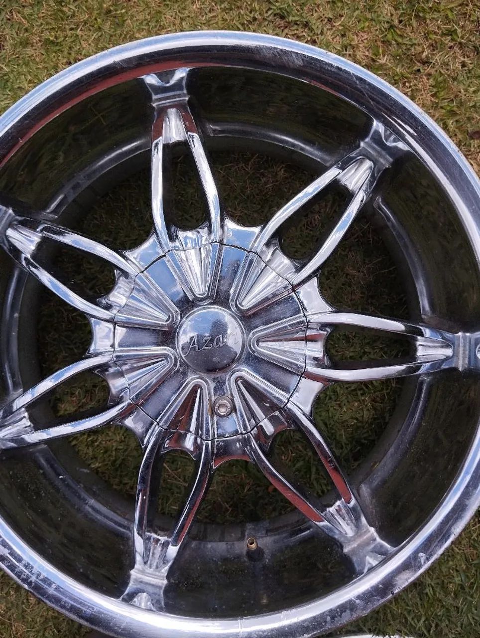 Vendo ou troco rodas azari 17 por aro 15 ou 16 do meu interesse....