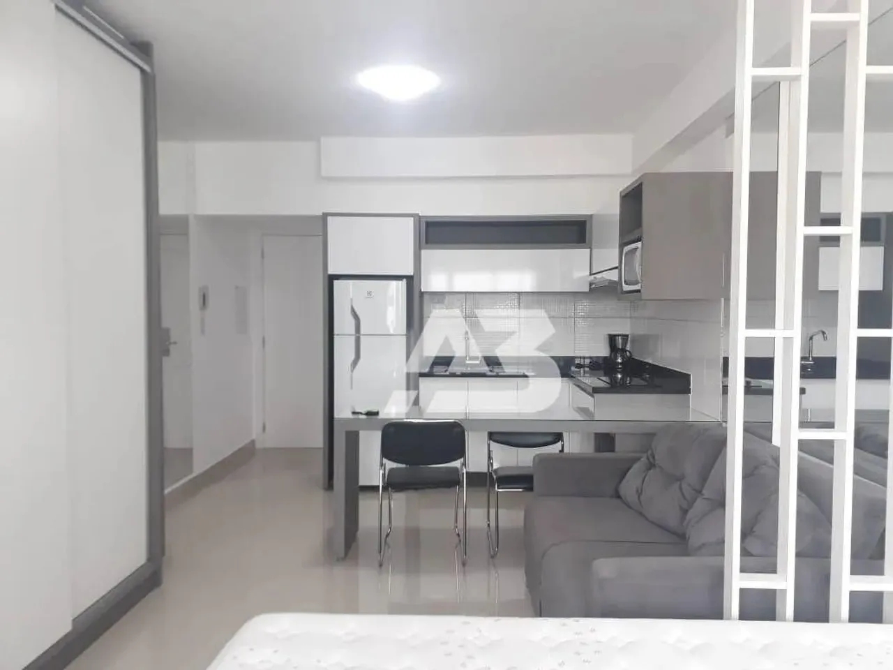 Apartamento com 1 dormitório para alugar por R$ 3.285/mês - Batel - Curitiba/PR
