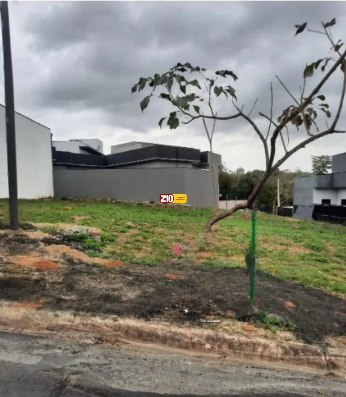 TERRENO A VENDA EM CONDOMÍNIO FECHADO - RESIDENCIAL LAGUNA INDAIATUBA SP