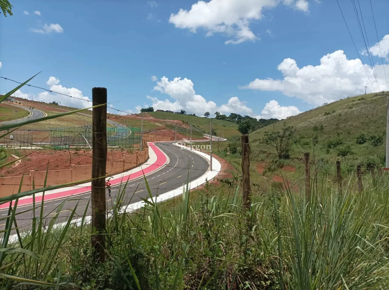 Terreno com 315 m² a venda no Residencial Santa Lola em Juiz de Fora