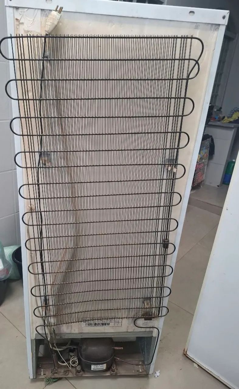 Geladeira Modelo Antigo ,Marca Dako - Foto 4